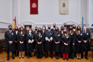 Los catorce nuevos jueces y juezas integrantes de la 70 promoción de la Carrera Judicial